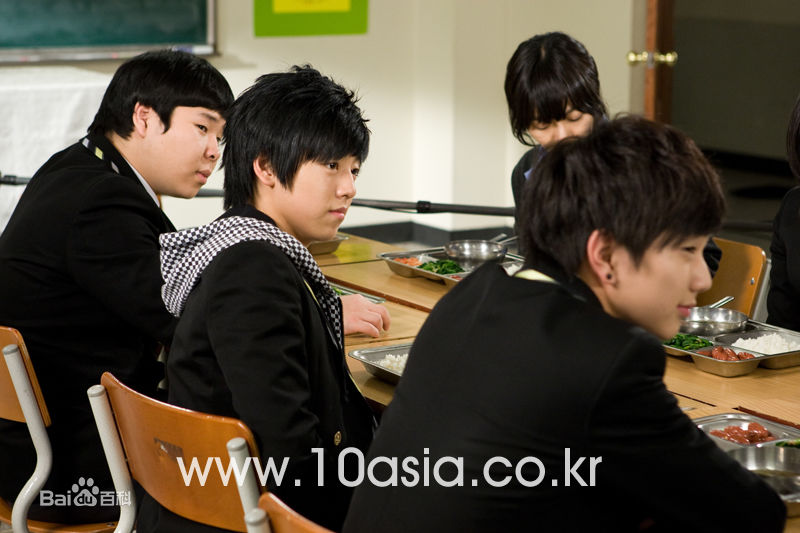 李玹雨((韩)Lee Hyun Woo(英)イヒョヌ(日))学习之神 洪灿斗素颜照相册