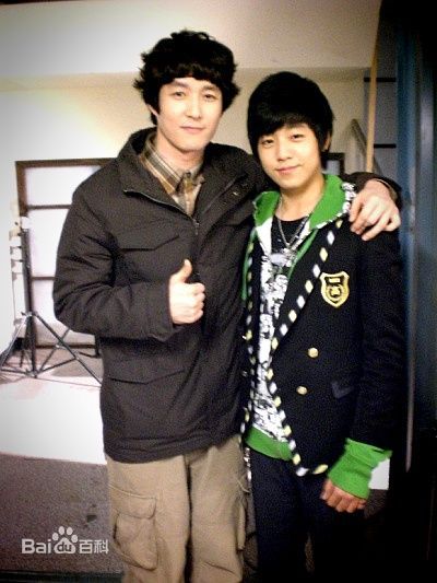 李玹雨((韩)Lee Hyun Woo(英)イヒョヌ(日))学习之神 洪灿斗素颜照相册