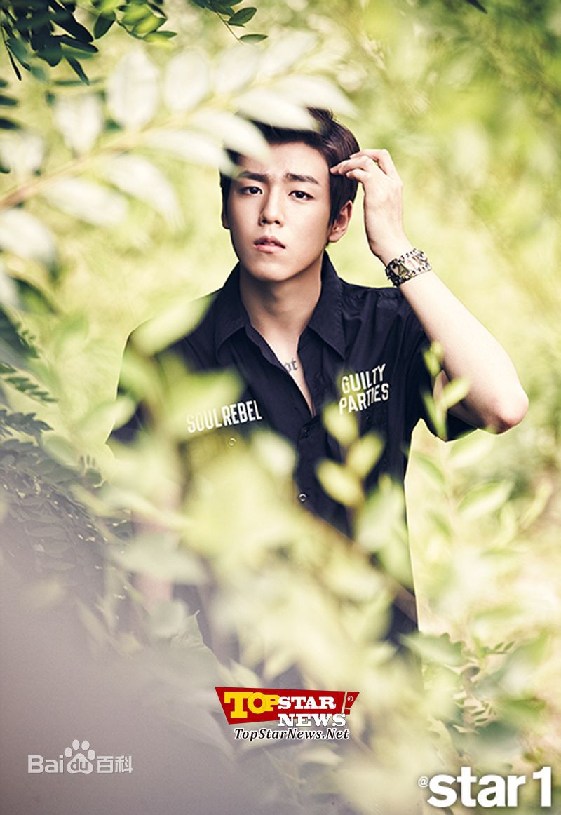 李玹雨((韩)Lee Hyun Woo(英)イヒョヌ(日))最全画报壁纸