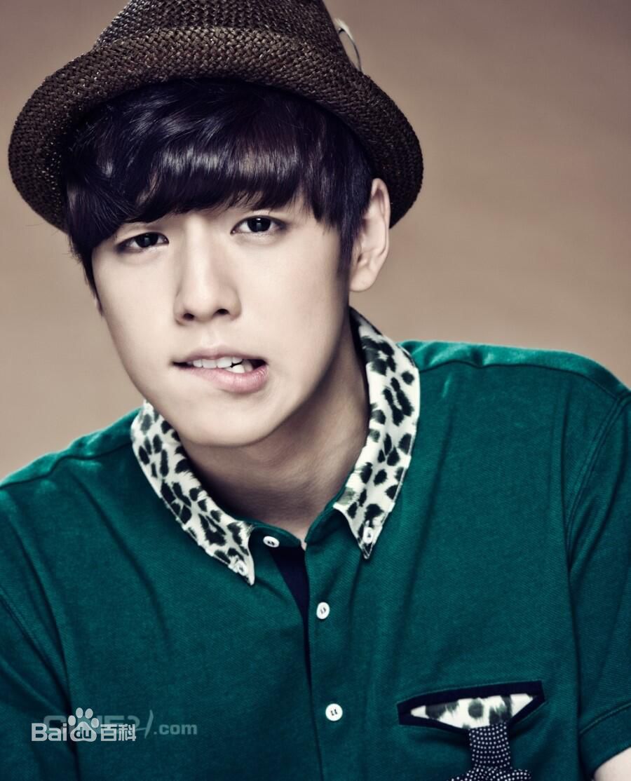 李玹雨((韩)Lee Hyun Woo(英)イヒョヌ(日))最全画报壁纸