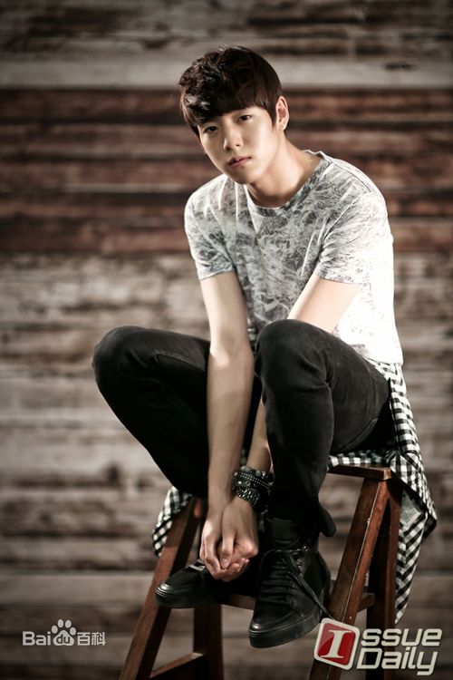 李玹雨((韩)Lee Hyun Woo(英)イヒョヌ(日))最全画报壁纸