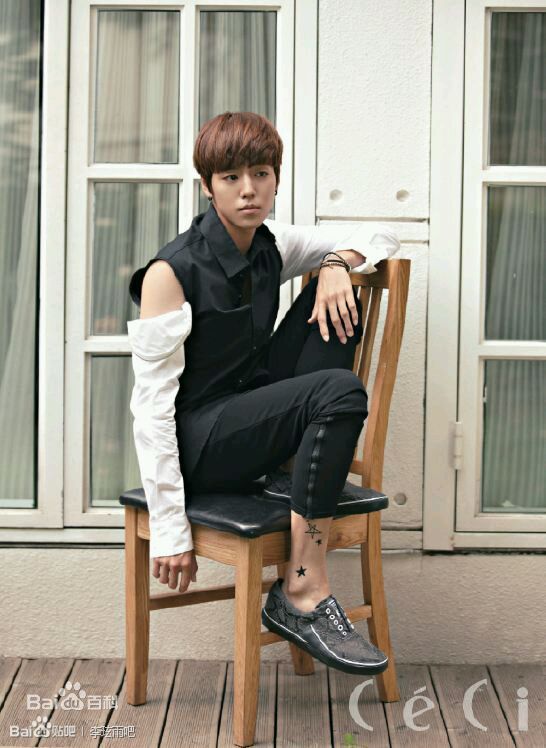 李玹雨((韩)Lee Hyun Woo(英)イヒョヌ(日))最全画报壁纸