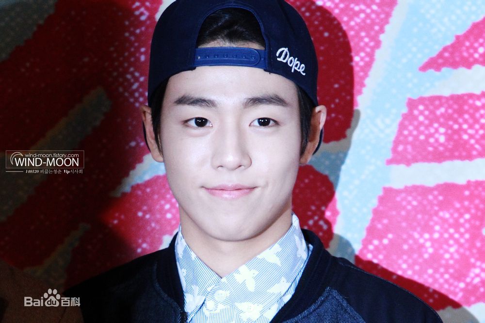 李玹雨((韩)Lee Hyun Woo(英)イヒョヌ(日))出席活动前后照片