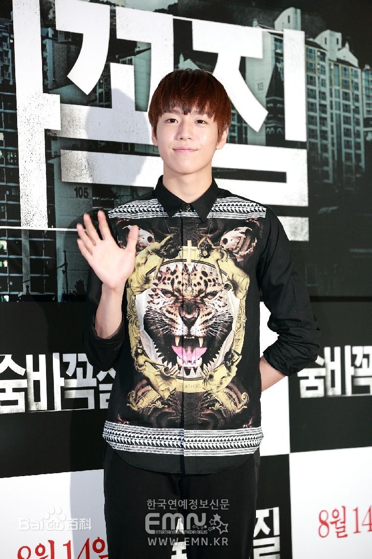 李玹雨((韩)Lee Hyun Woo(英)イヒョヌ(日))出席活动前后照片