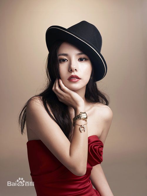 闵孝琳()VOGUE前后照片