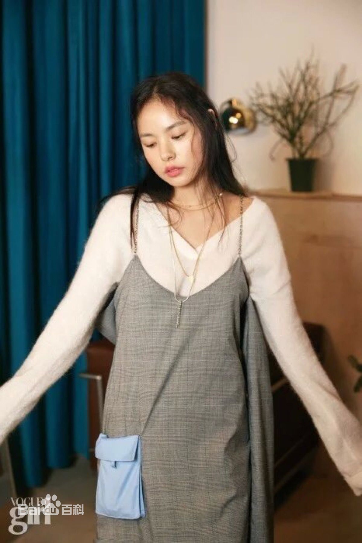 闵孝琳()最新杂志综合壁纸