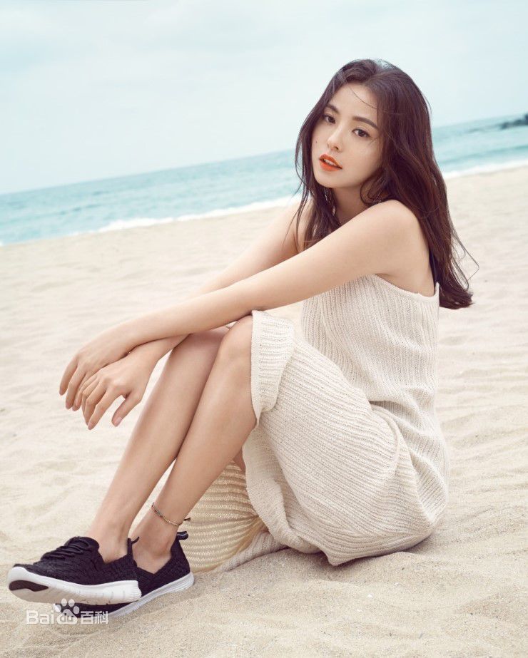 闵孝琳()最新杂志综合壁纸