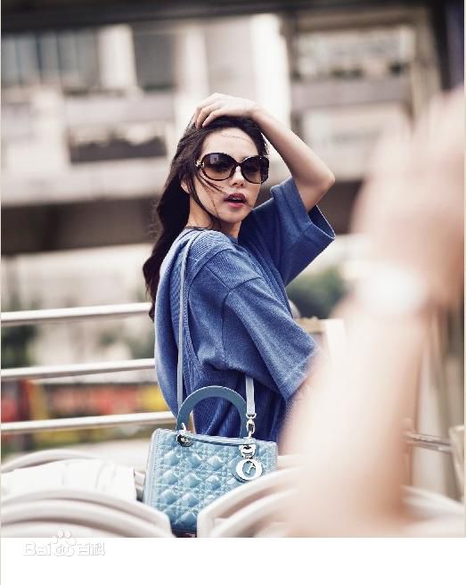 最新闵孝琳()精彩图册