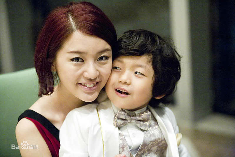 王锡玄(Seok-hyun Wang/)出席活动照素颜照相册