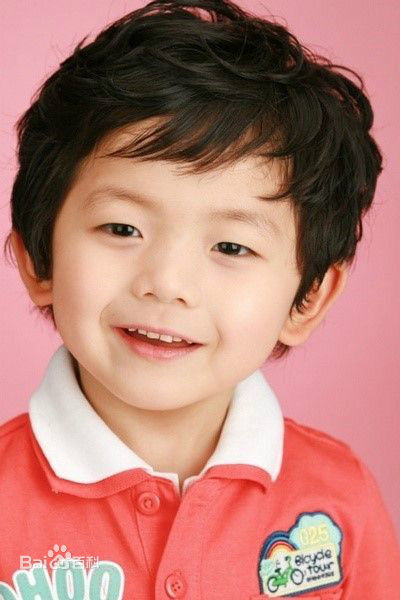 王锡玄(Seok-hyun Wang/)生活照图片图册