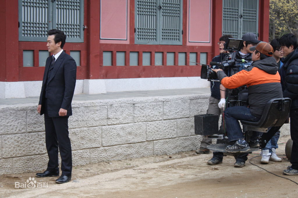 朴勇宇()在济众院中的精选剧照