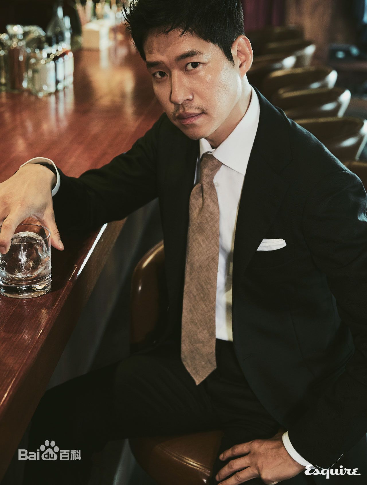 刘俊相()画报图册