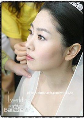 最新金智英()壁纸