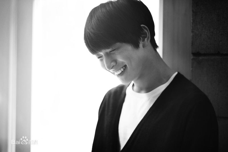 郑珍云(，Jeong Jin woon，ジヌンソロ)前后照片