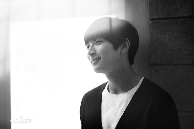 郑珍云(，Jeong Jin woon，ジヌンソロ)前后照片