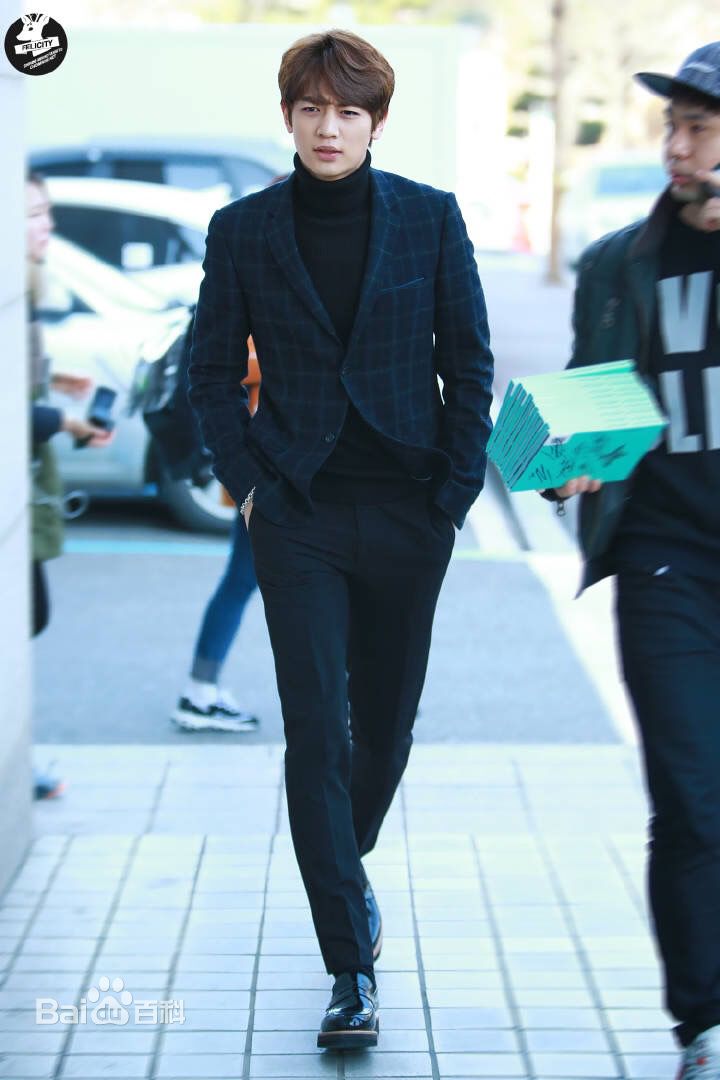 崔珉豪(Choi Minho、)珉豪参加建大活动生活照相册