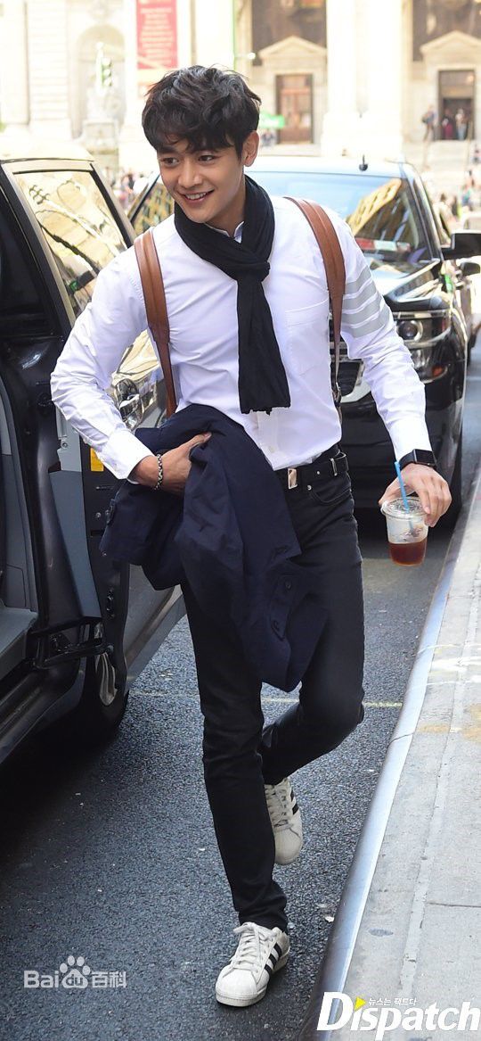 崔珉豪(Choi Minho、)参加纽约时装周素颜照相册