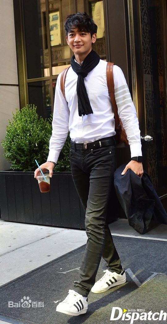 崔珉豪(Choi Minho、)参加纽约时装周素颜照相册