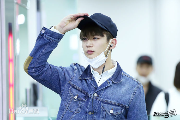 崔珉豪(Choi Minho、)饭拍图前后照片