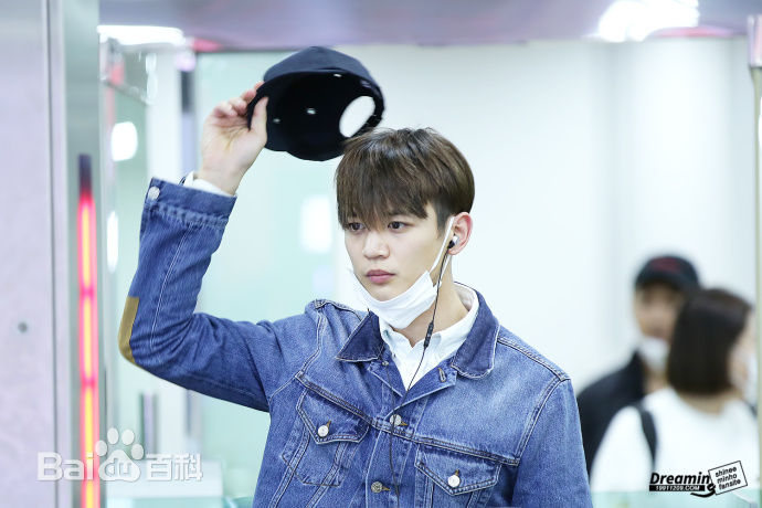 崔珉豪(Choi Minho、)饭拍图前后照片