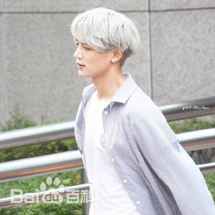 崔珉豪(Choi Minho、)饭拍图前后照片