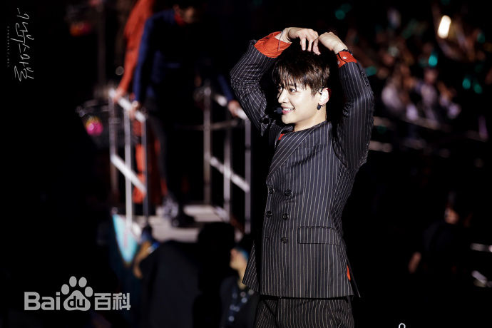 崔珉豪(Choi Minho、)饭拍图前后照片