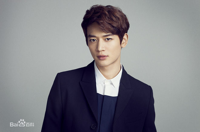 最优质崔珉豪(Choi Minho、)生活照