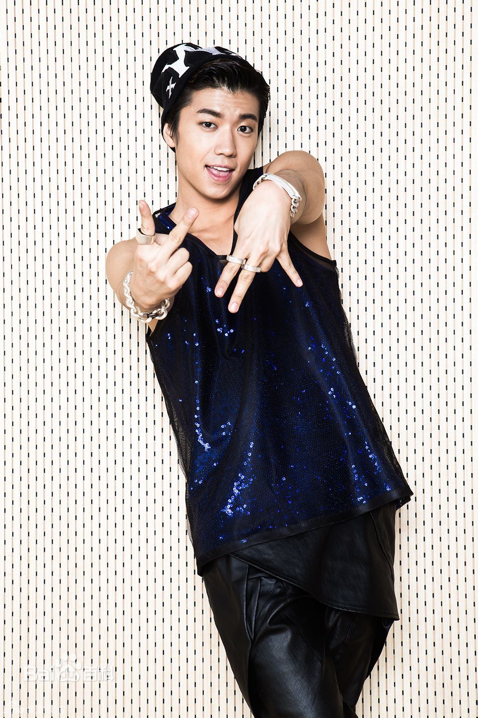 张祐荣(Jang WooYoung、ウョ ン)张佑荣性感图片壁纸