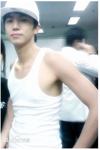 张祐荣(Jang WooYoung、ウョ ン)早期生活照相册