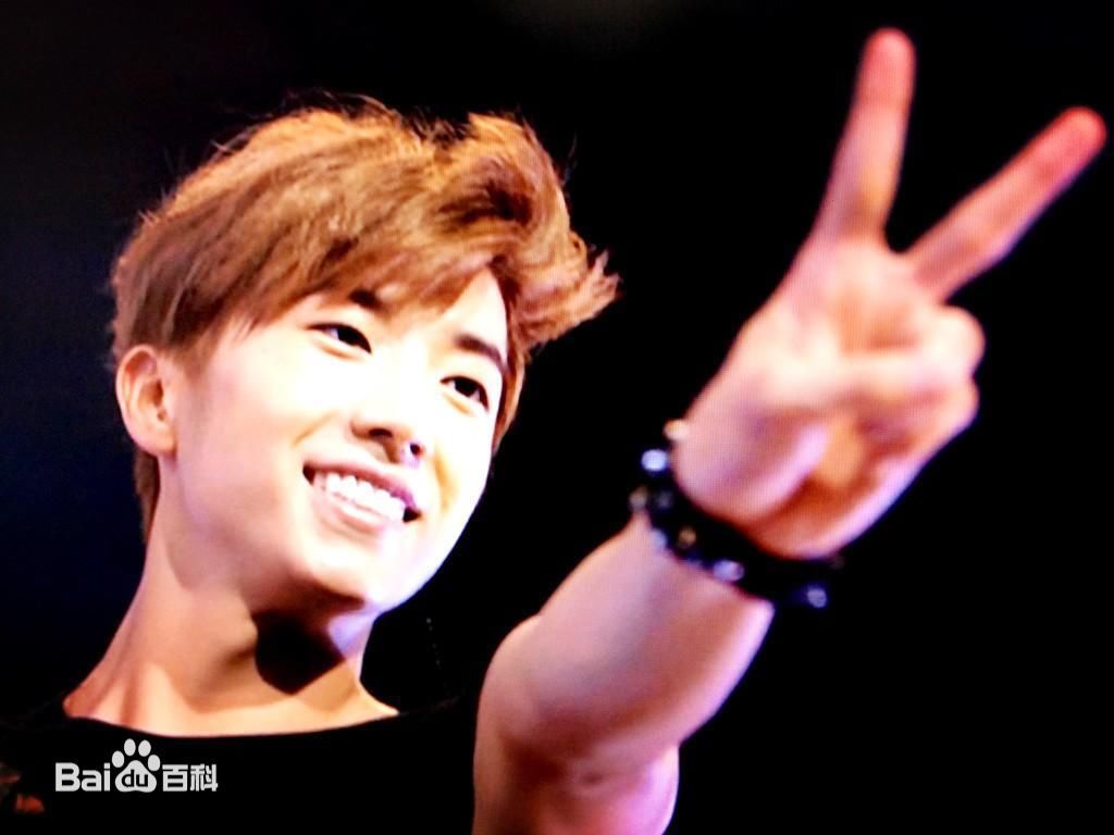 张祐荣(Jang WooYoung、ウョ ン)舞台表演及演出生活照