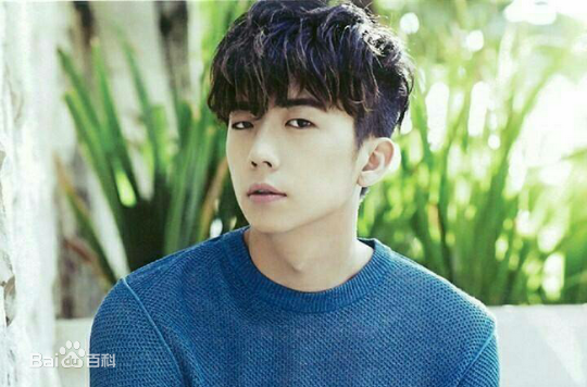 张祐荣(Jang WooYoung、ウョ ン)前后照片