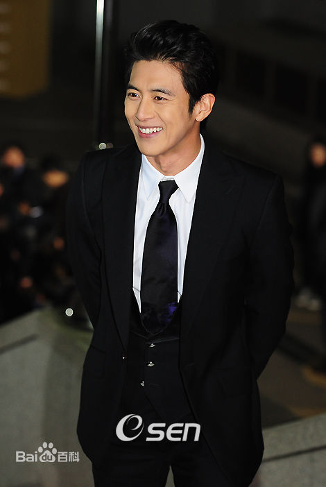 高洙(，コス，Kosoo)青龙电影节颁奖礼壁纸壁纸