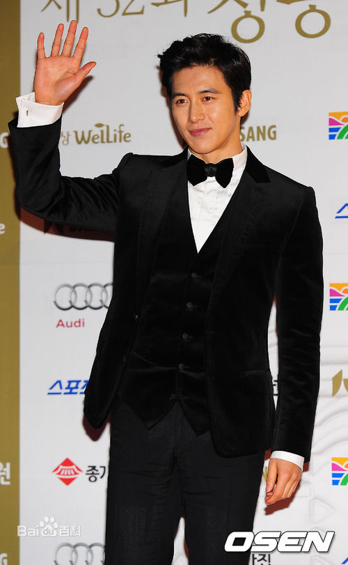 高洙(，コス，Kosoo)青龙电影节颁奖礼壁纸壁纸