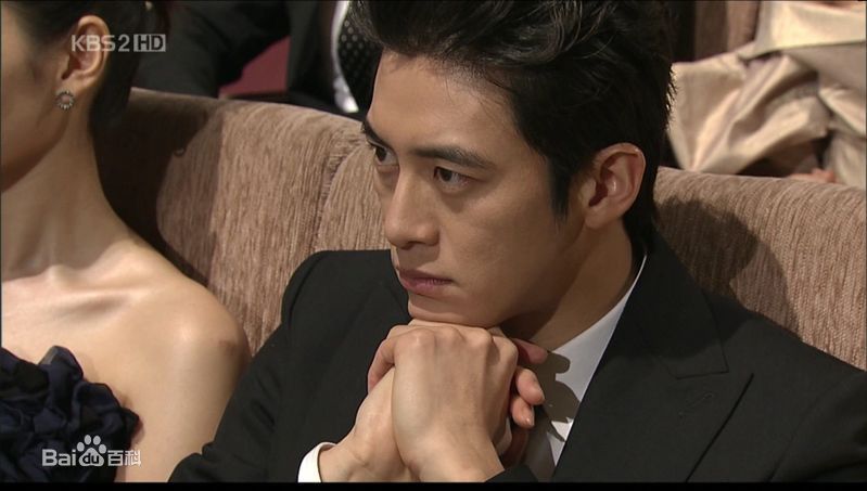 高洙(，コス，Kosoo)青龙电影节颁奖礼壁纸壁纸