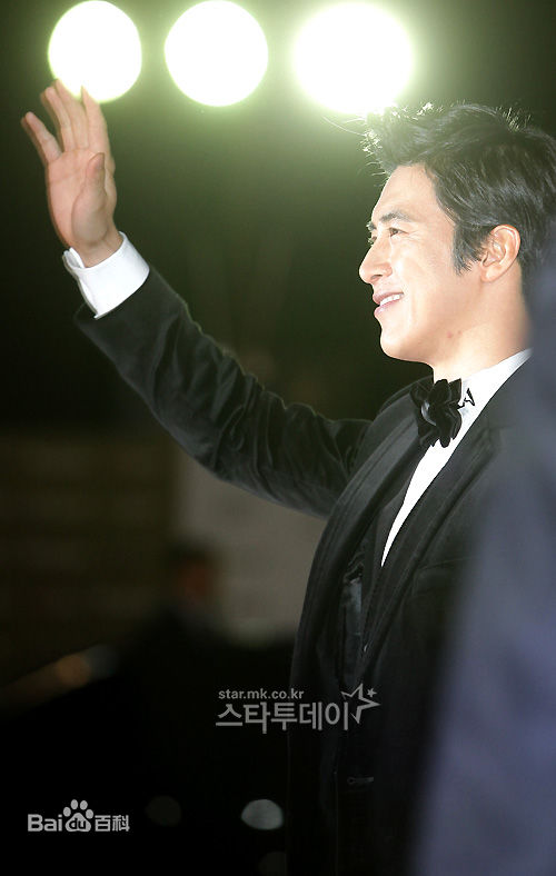 高洙(，コス，Kosoo)青龙电影节颁奖礼壁纸壁纸