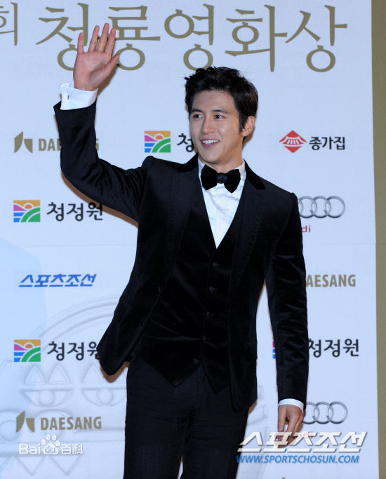 高洙(，コス，Kosoo)青龙电影节颁奖礼壁纸壁纸