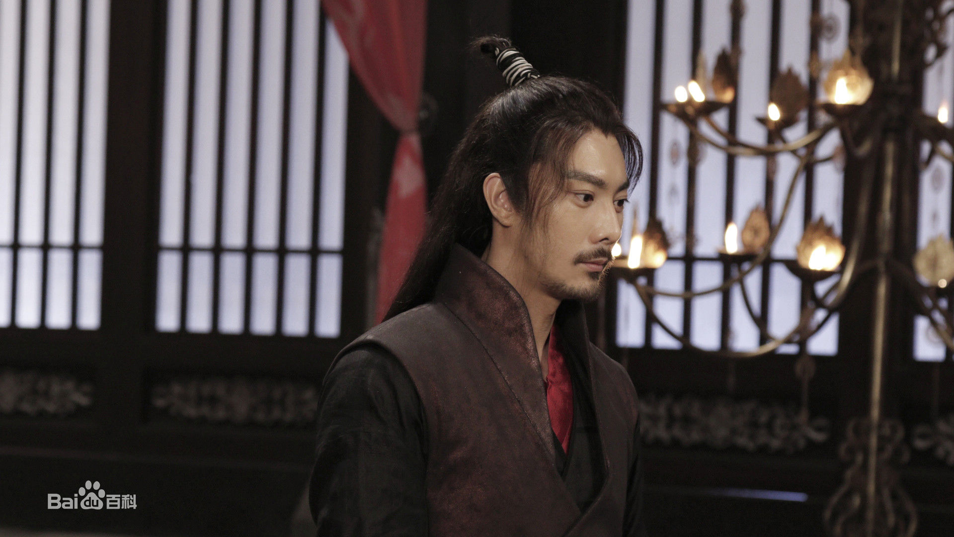 金楷杰版向问天素颜照壁纸