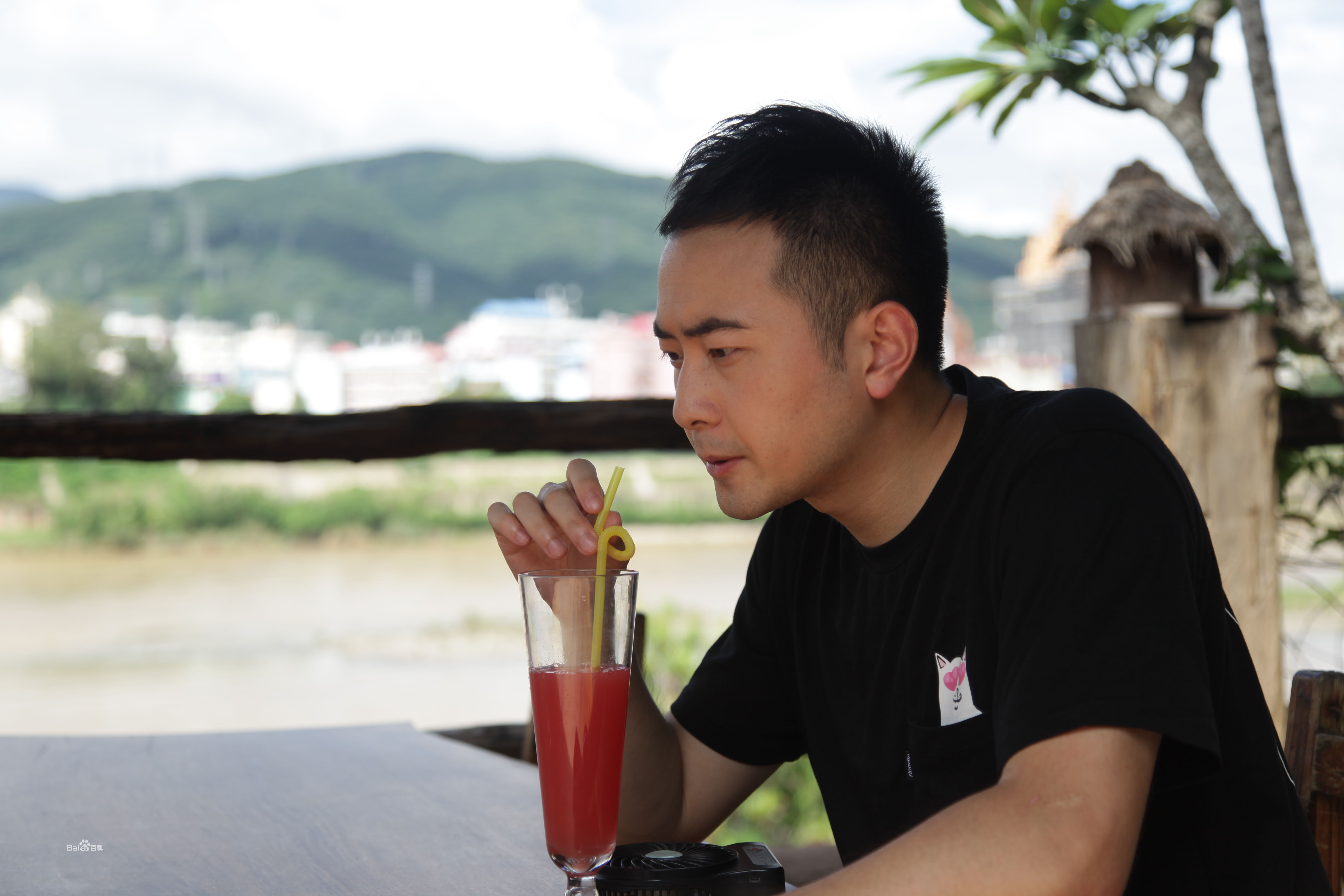 成浚文最新剧照