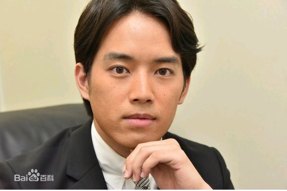 三浦贵大(みうら たかひろ)西装照性感图片图集