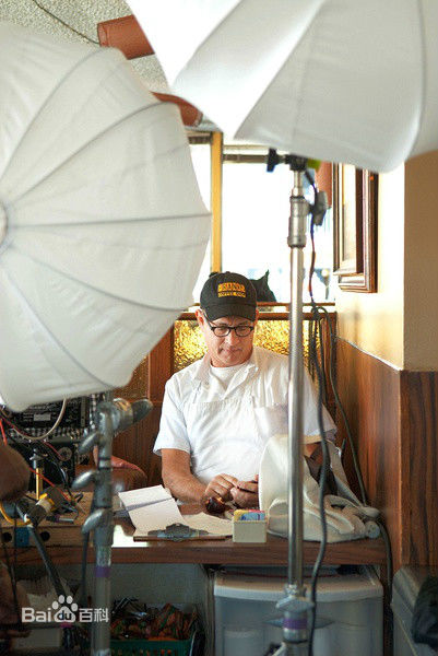 拉瑞·克劳(Larry Crowne)最全剧照