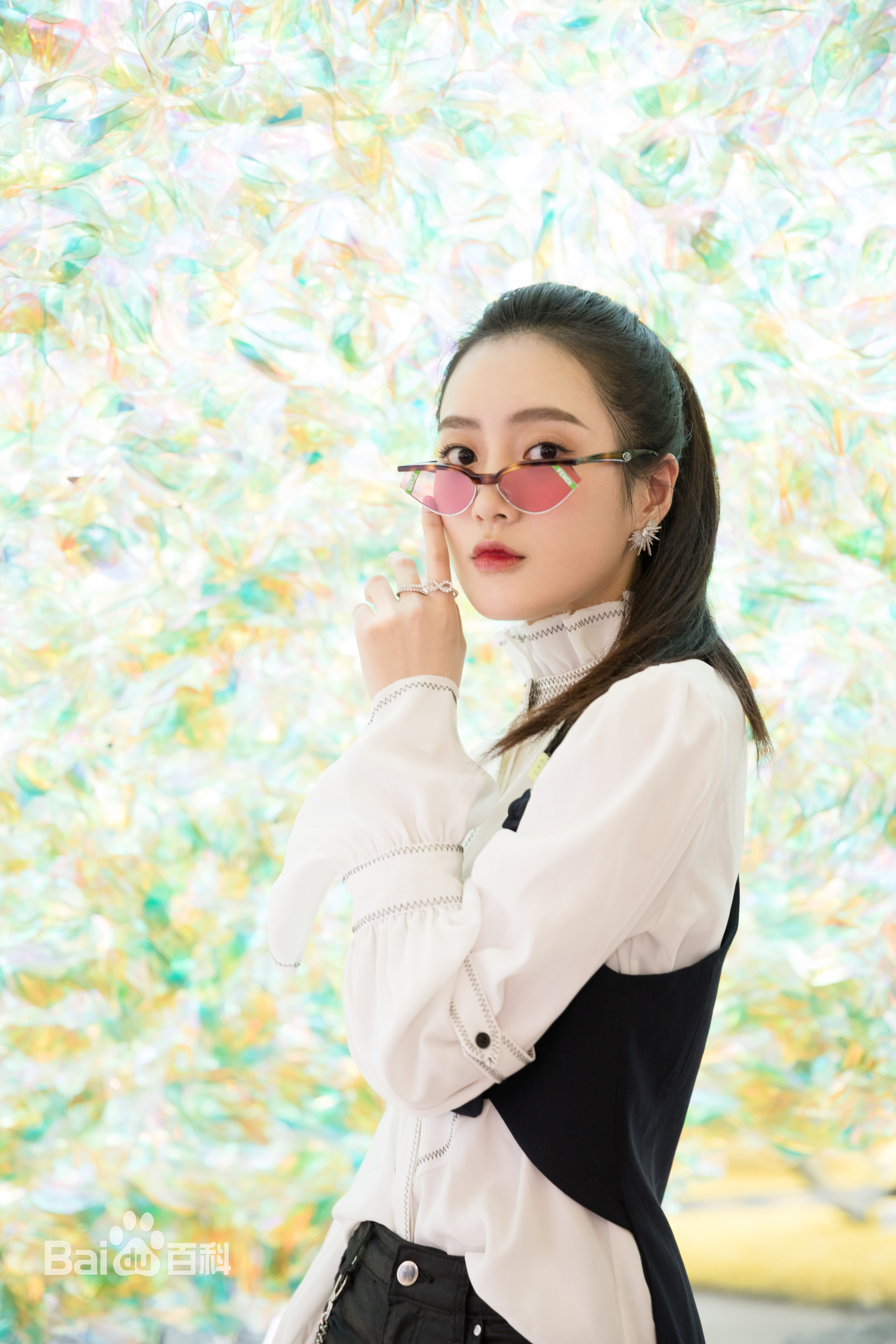 王梓薇活动图图片图集