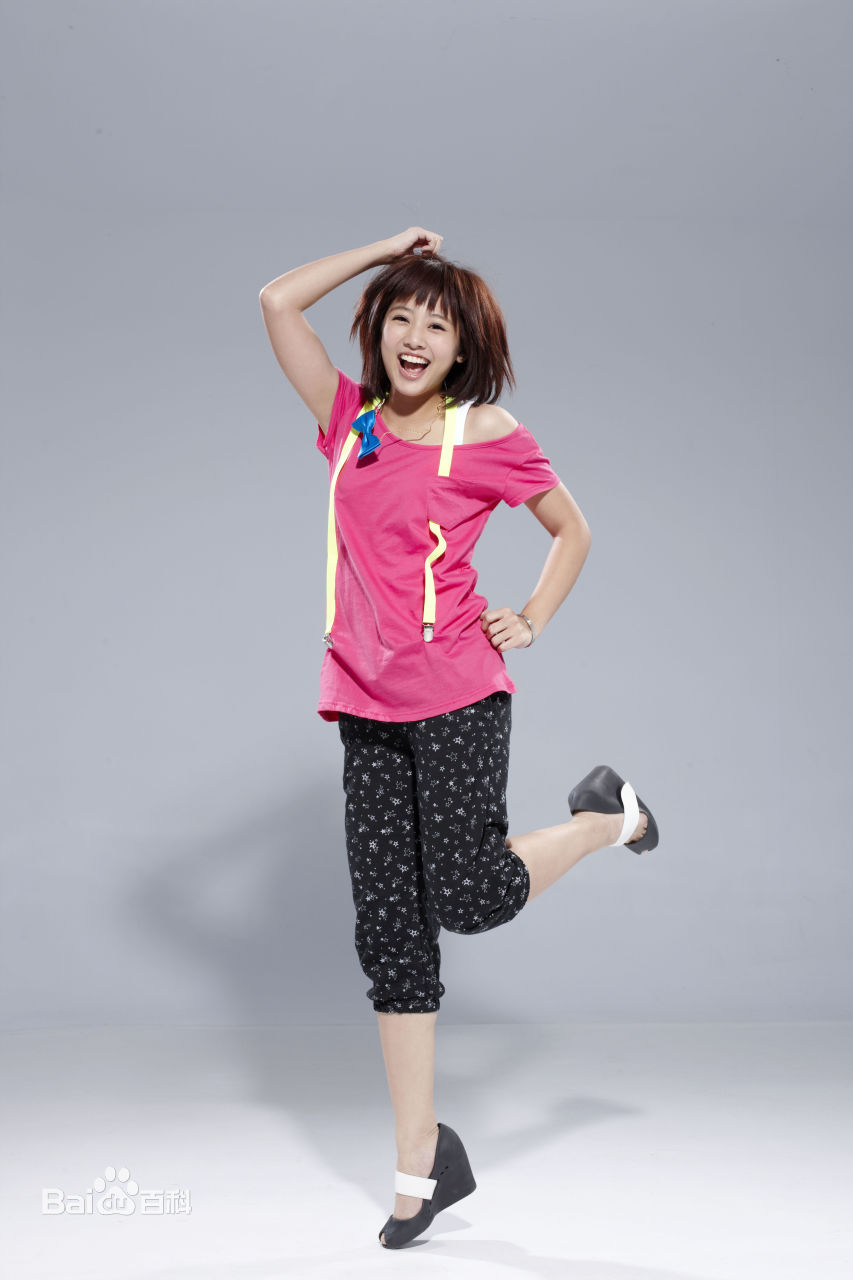 黑Gril(Hey Girl)黑Girl_8妞妞新发型前后照片