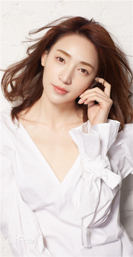 最新黄小戈(Megan Hwang)性感图片