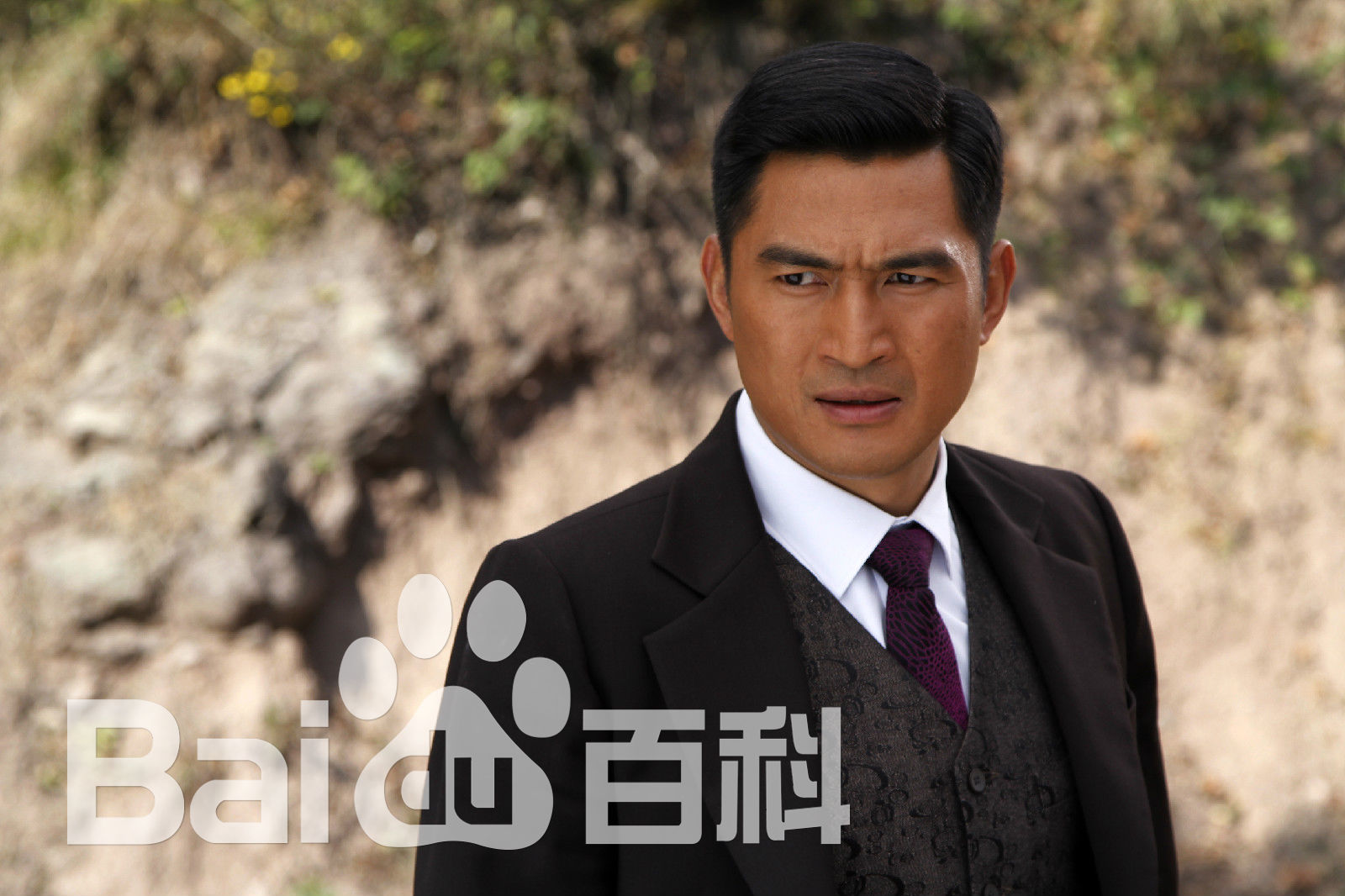 最新李瀚均在电视剧《猎刃》饰演李国邦中的图集