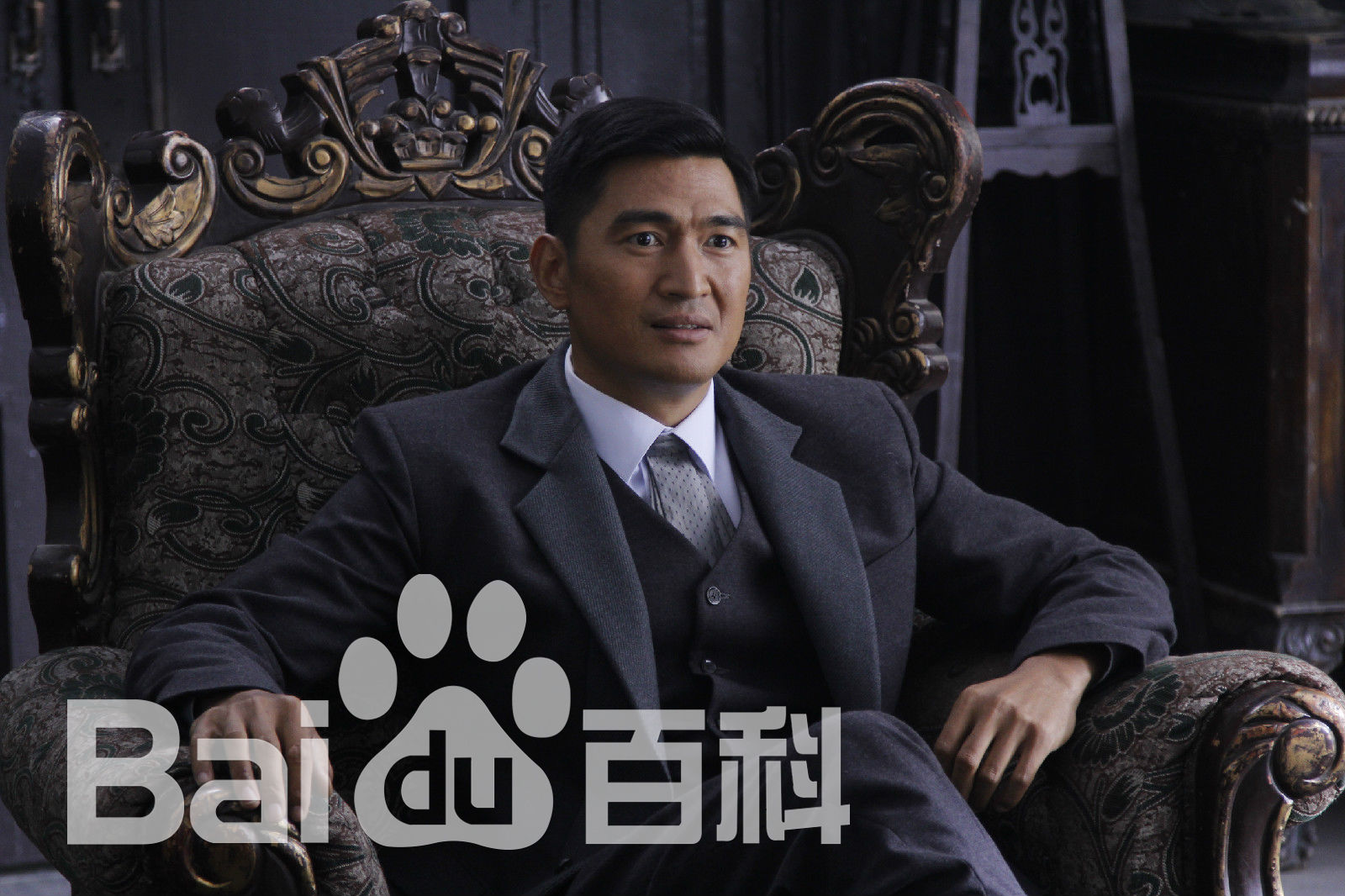 最新李瀚均在电视剧《猎刃》饰演李国邦中的图集