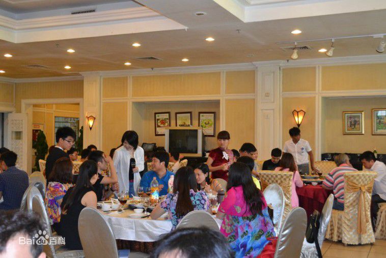 精选瞿澳晖在在《一见未钟情》开机仪式上中的图册