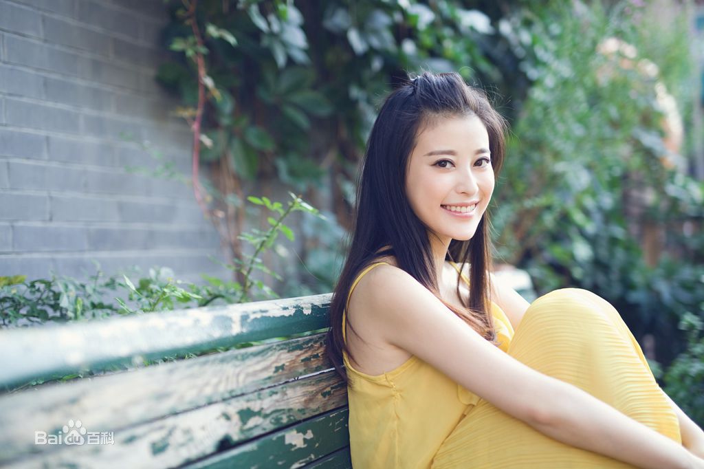 最新刘妙性感图片