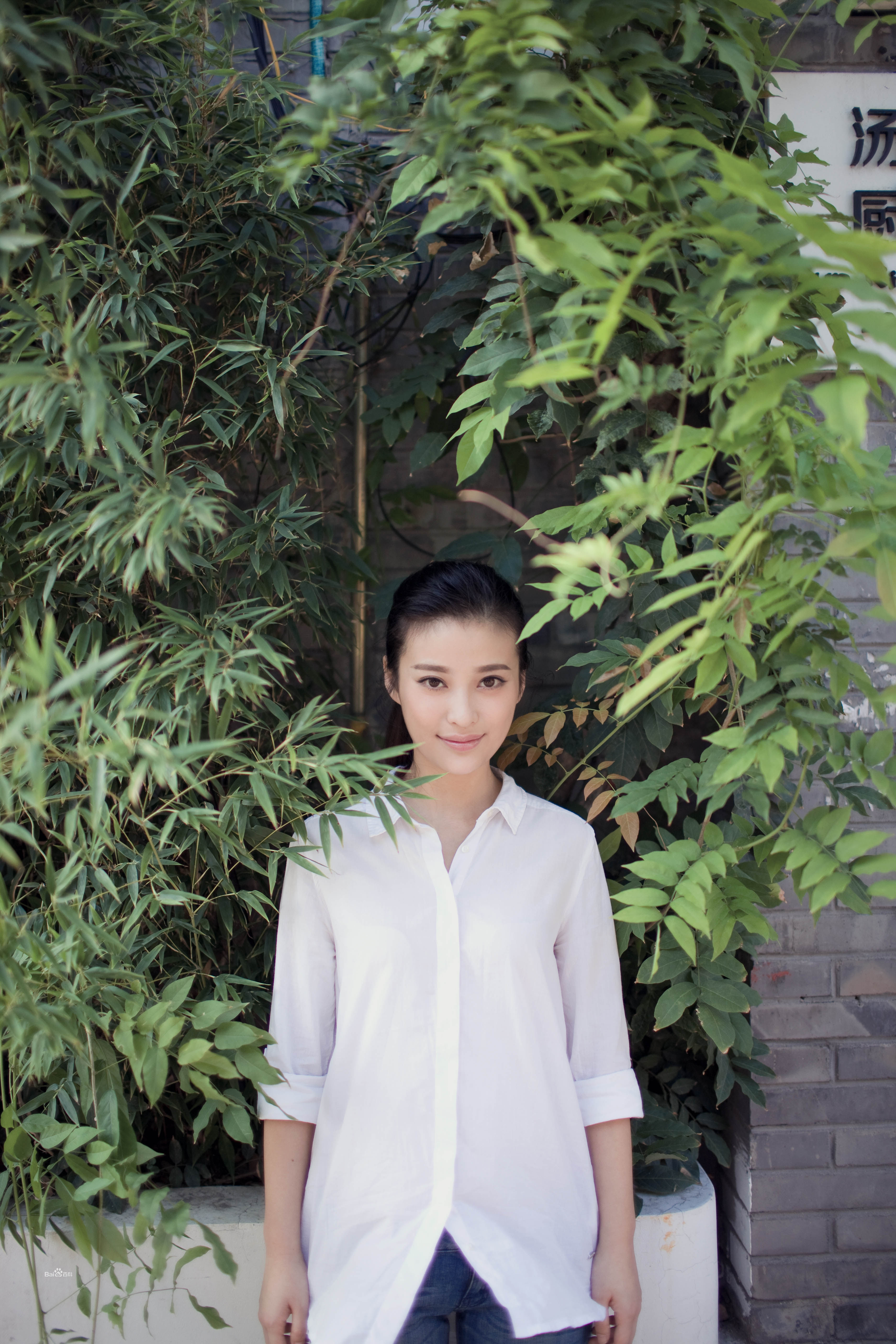 最新刘妙性感图片