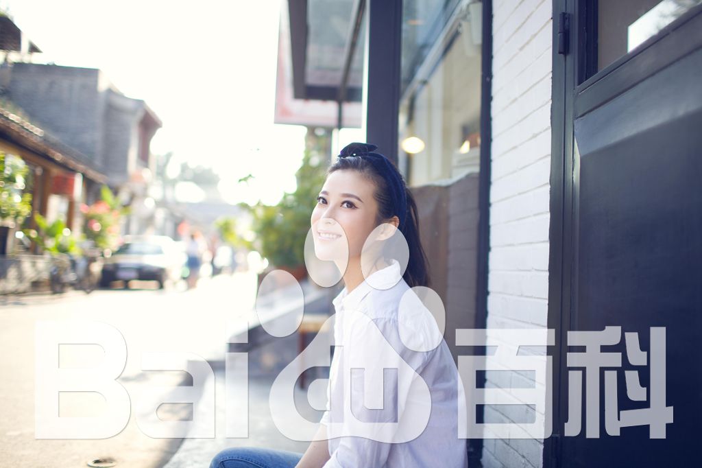 最新刘妙性感图片