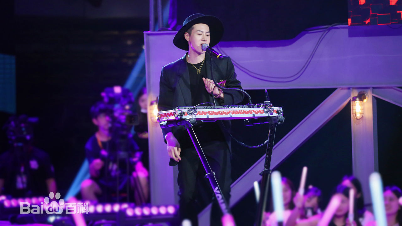 最优质养鸡(YOUNG-G)生活照